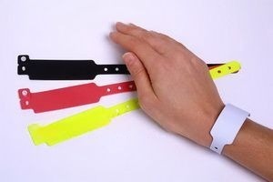 bratari identificare vinyl