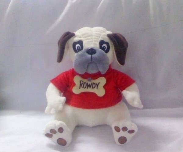 egyedi pluss figurak